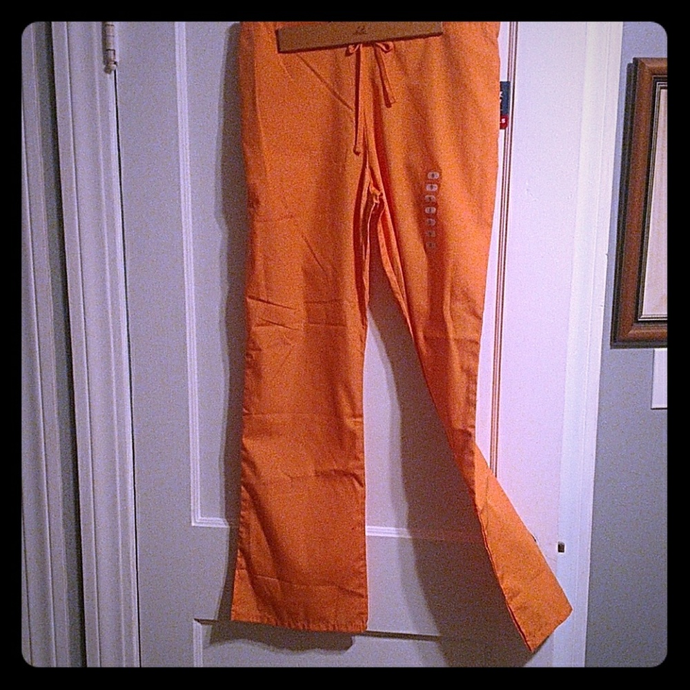Scrub pants